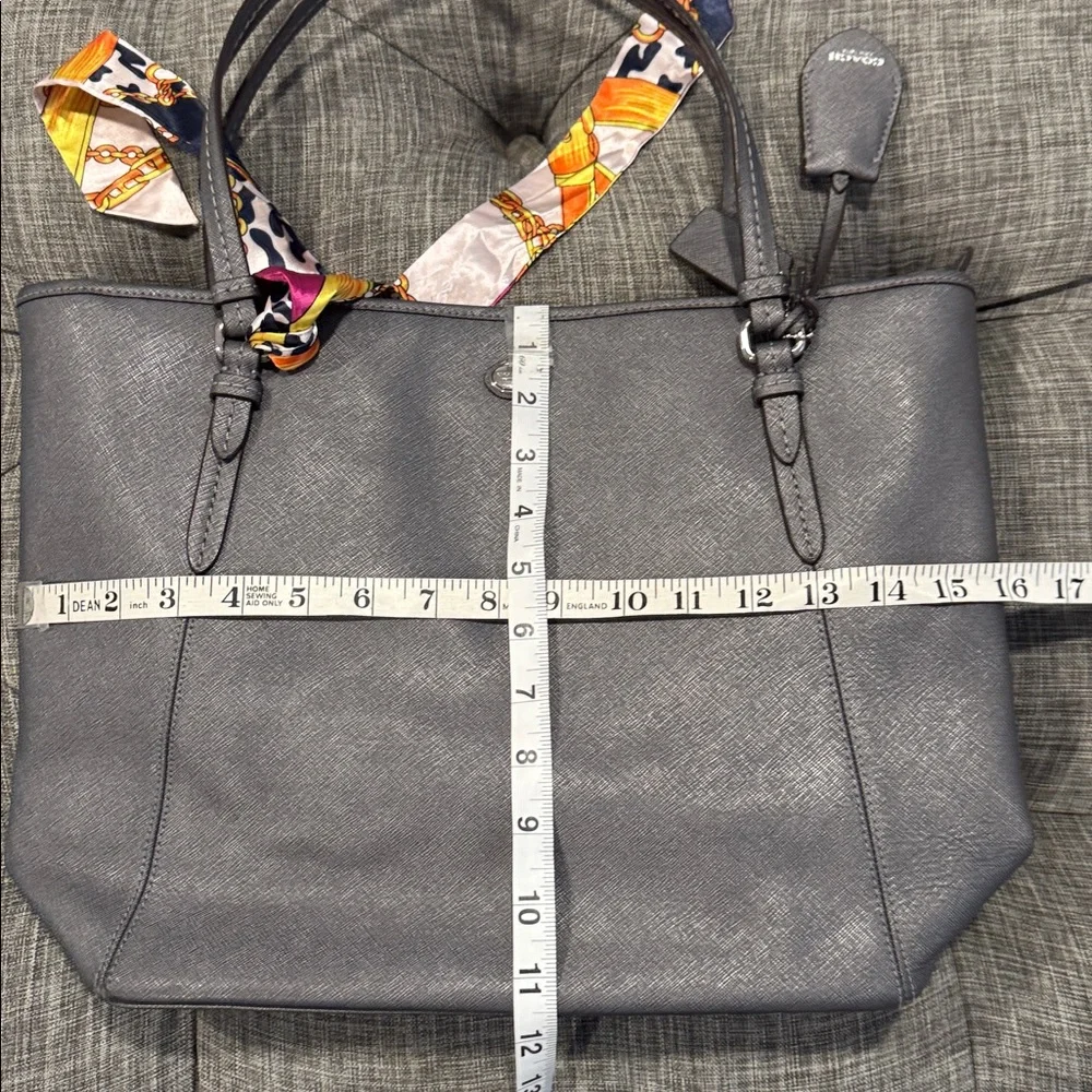 Coach Bag Peyton Zip Top Tote Charcoal Gray Saffiano Leather Tote Bag - Picture 17 of 17